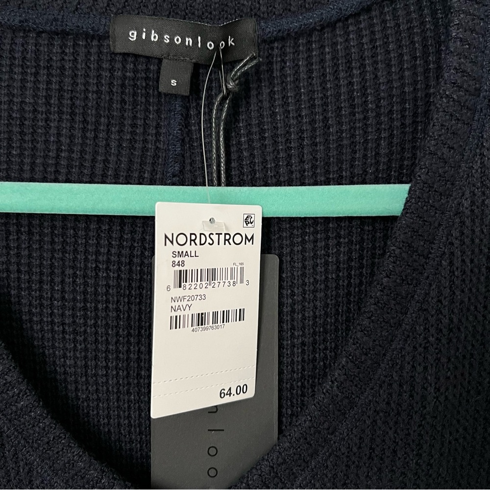 Gibson Look Navy V-neck long sleeve top - Picture 2 of 10